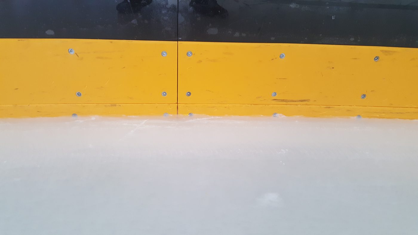 Ice dam fitted to dasherboard kickplate
