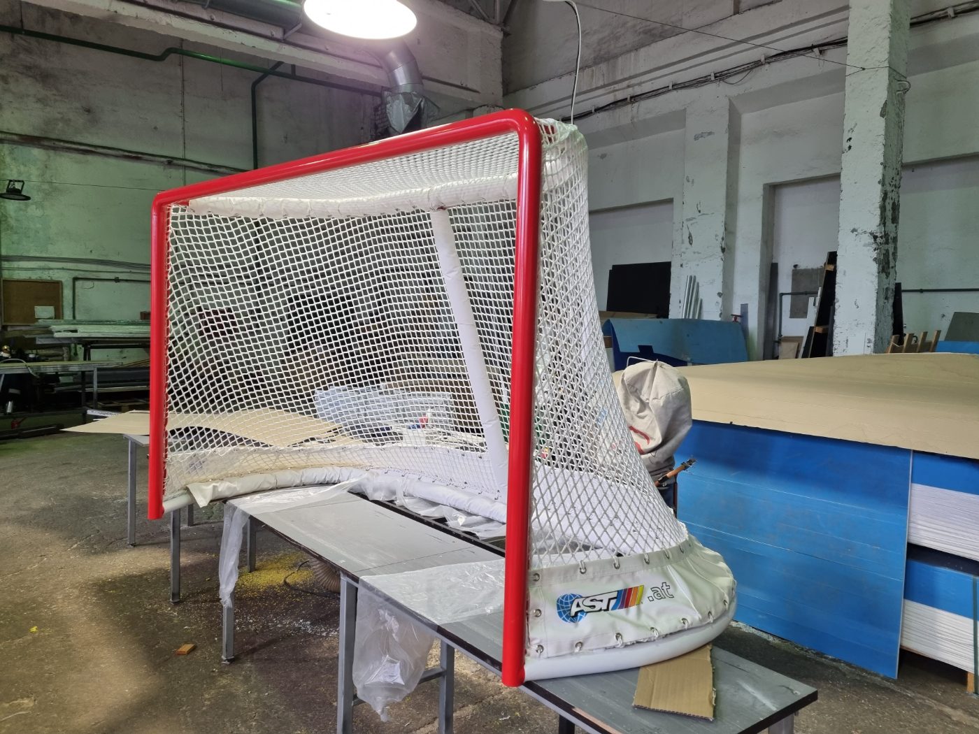 IIHF regulation hockey goal